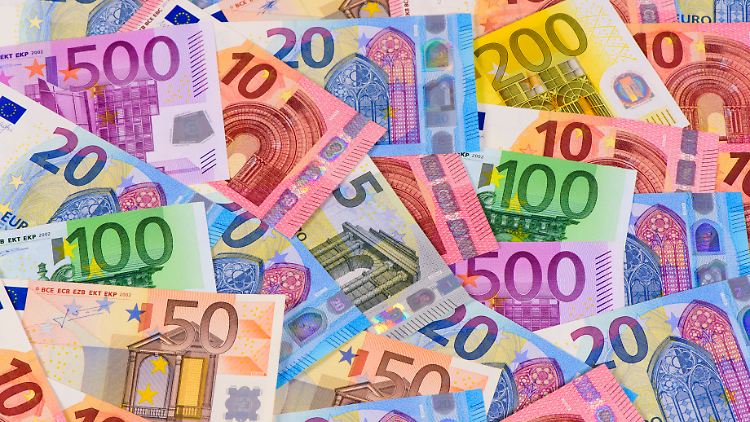 Insgesamt fließen 54 Milliarden Euro an die Anteilseigner.