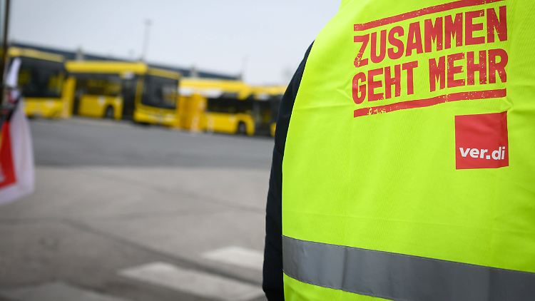 Verdi fordert von der BVG 750 Euro mehr im Monat für deren Beschäftigte. 
