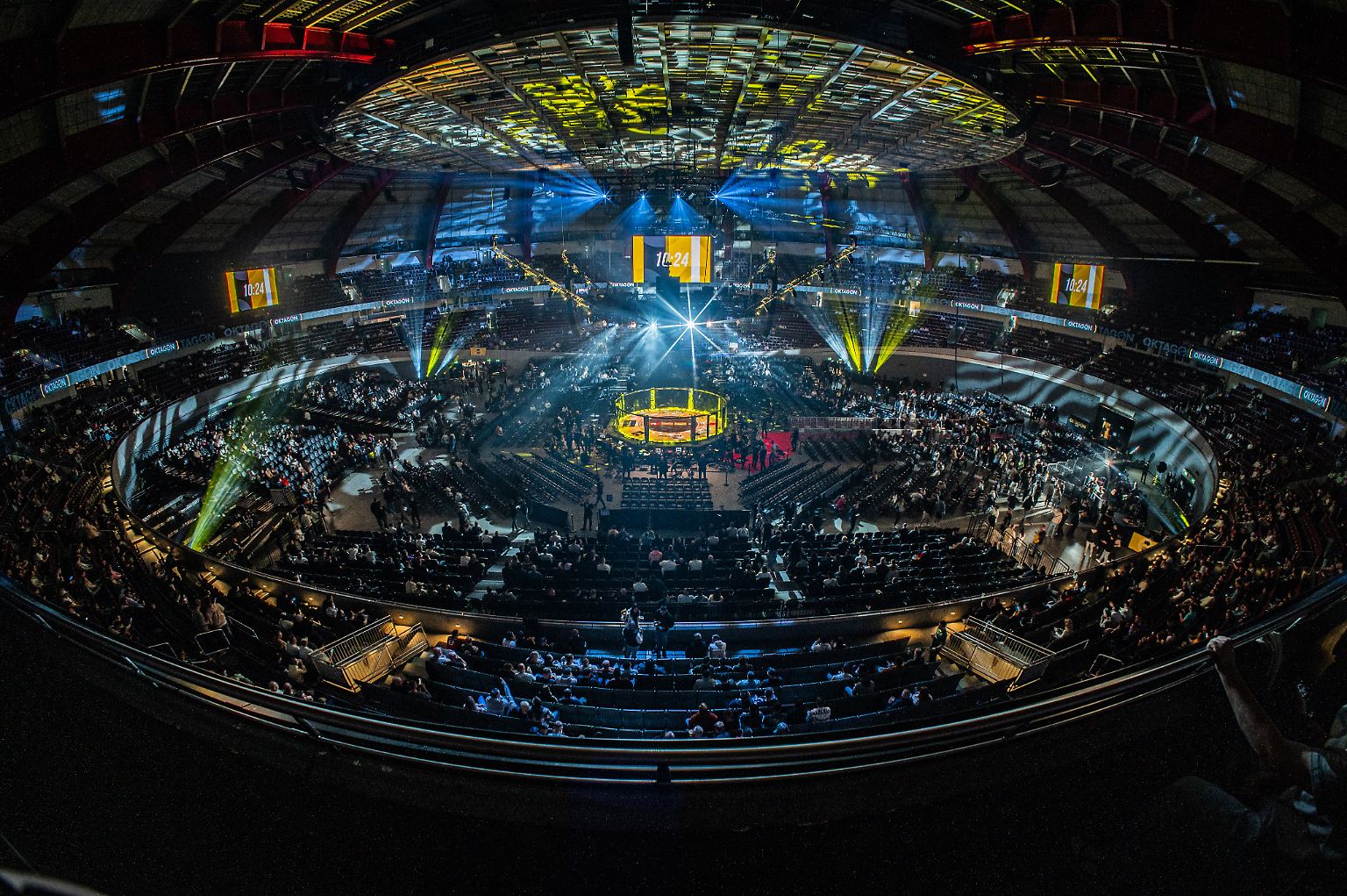 15.000 Zuschauer wollten das MMA-Spektakel Oktagon 69 in der Westfalenhalle sehen. Den Auftakt...