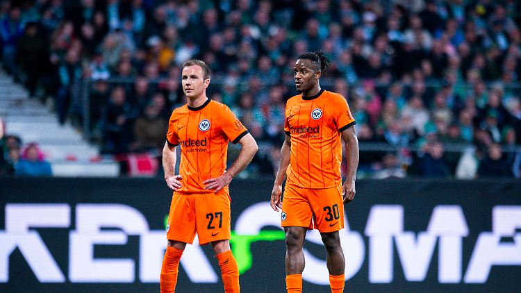 Mario Götze und Michy Batshuayi sind enttäuscht von ihrer Leistung.