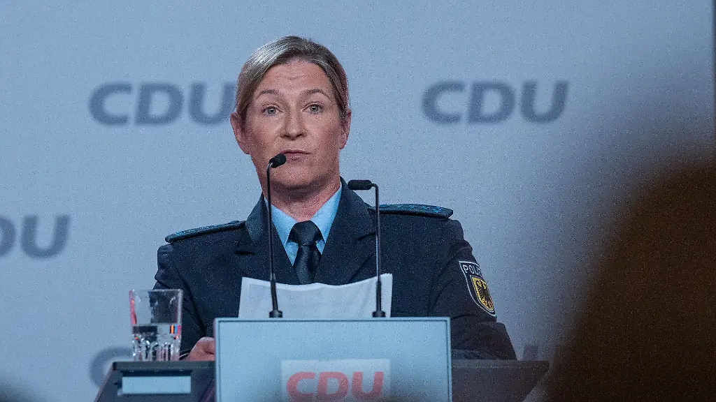 413474470