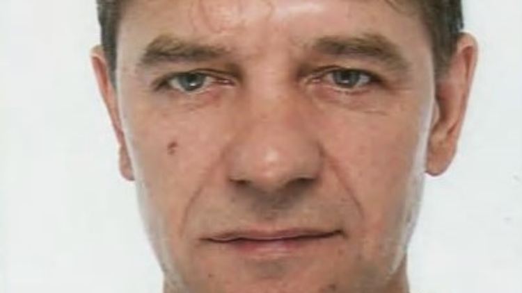 Der Mann ist seit mehr als zwei Wochen auf der Flucht.