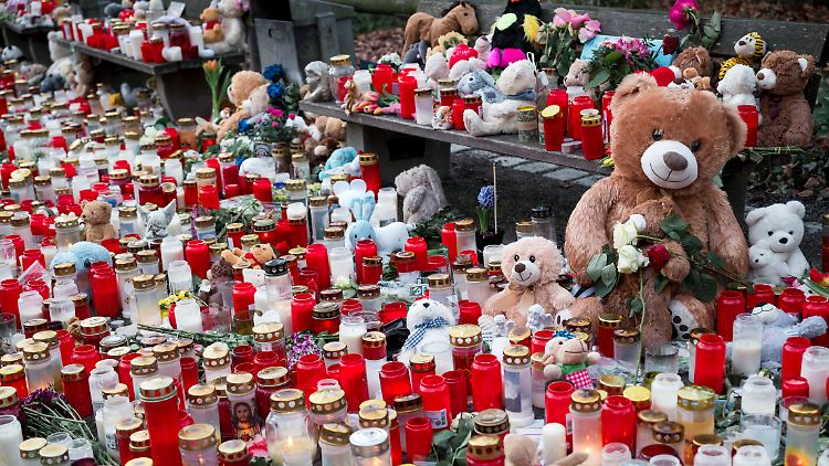 Die Bestürzung und Trauer war groß nach dem Messerangriff in Aschaffenburg.