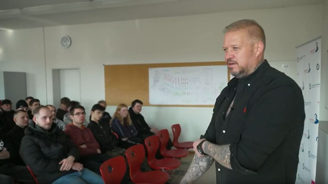 neonazi.JPG