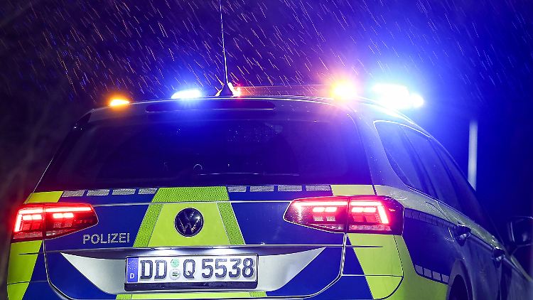 Laut Polizei handelt es sich bei den Toten um einen Mann und eine Frau. 