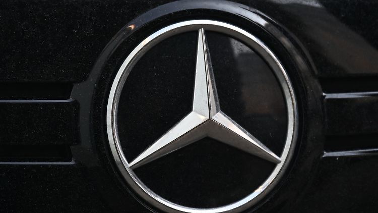 Mercedes-Benz: Auf den Fahrzeugen bleibt der 3D-Stern erhalten. (Archivbild)