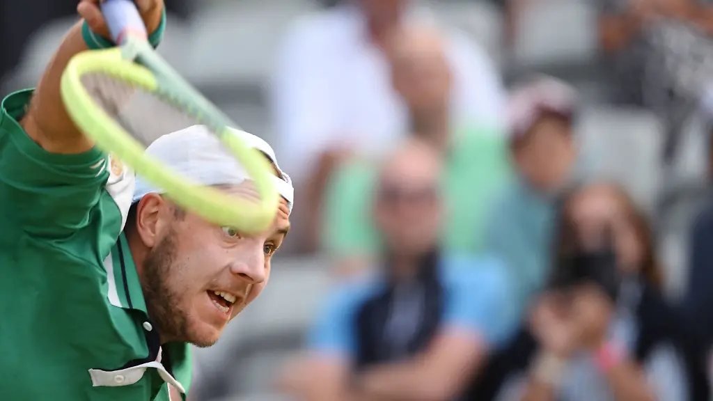 33fb9a5b1d0384c4f6883679aa171a8f