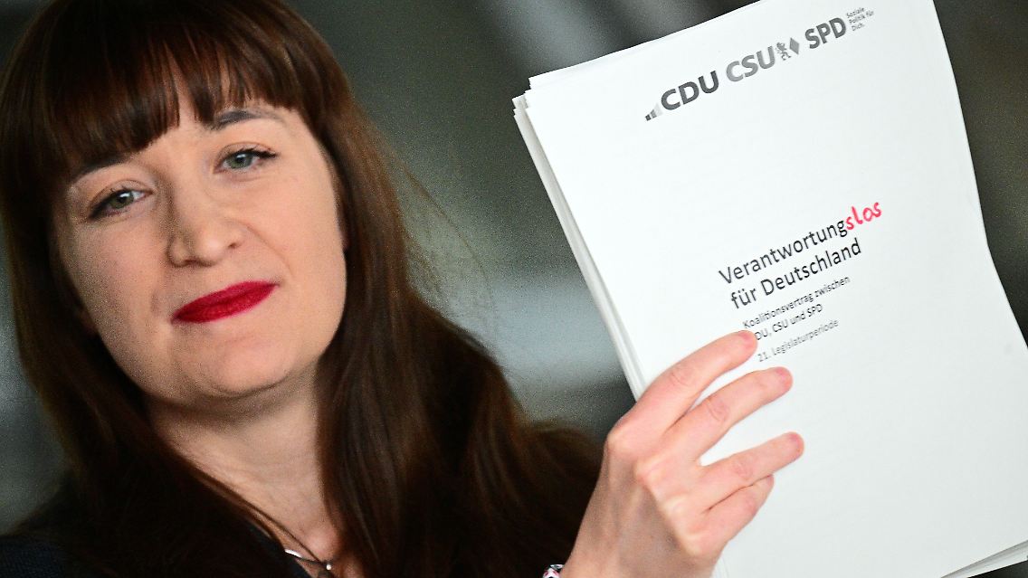 "Verantwortungslos für Deutschland" nennen die Linken den Koalitionsvertrag.
