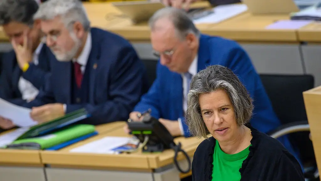 Tamara-Zieschang-CDU-Ministerin-fuer-Inneres-und-Sport-des-Landes-Sachsen-Anhalt-spricht