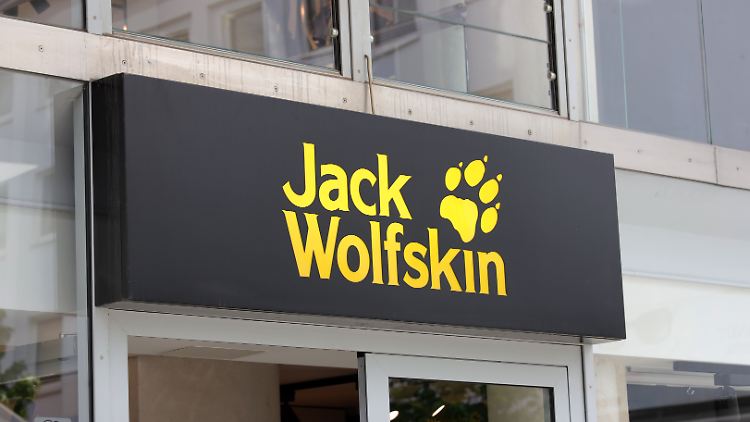 Jack Wolfskin erwartet laut Callaway für 2025 einen Umsatz von rund 325 Millionen Euro. 