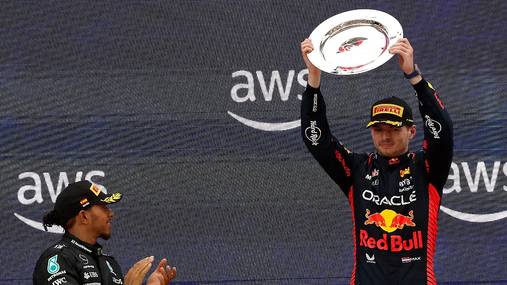 Dominiert-derzeit-die-Formel-1-Max-Verstappen