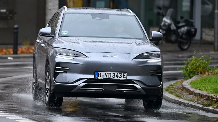 Ein E-Auto der Marke BYD: Auf deutschen Straßen sieht man die Fahrzeuge des chinesischen Herstellers eher selten.