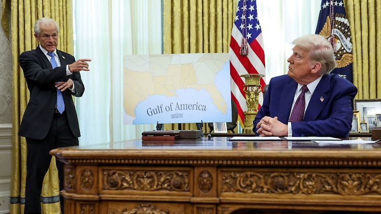 "Kein Mensch kannte diesen Mann", schimpft Südekum über Trumps Berater Navarro (l). "Und jetzt kommt er mit wirren Zolltheorien daher."