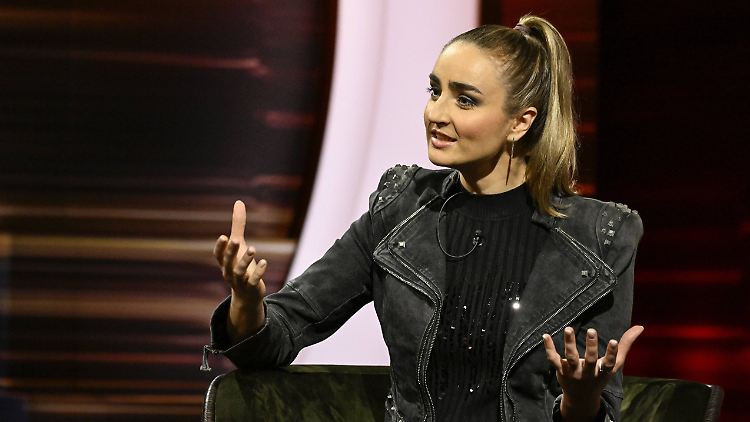 Elena Semechin ist erstmals schwanger: "Ein absolutes Wunschkind."