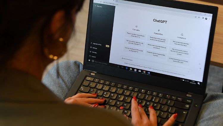 Die KI-Chatbots stehen im Gegensatz zu menschlichen Therapeuten rund um die Uhr zur Verfügung.