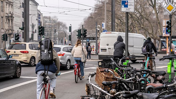 Das Fahrrad wird in Städten zunehmend beliebter.
