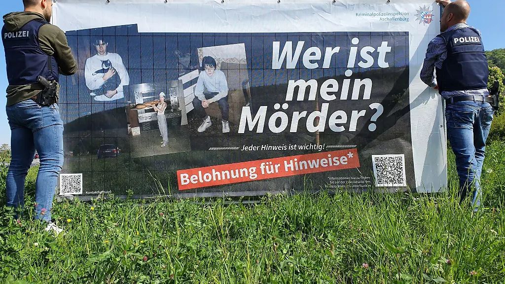 Mit-einem-Fahndungsplakat-sucht-die-Polizei-Unterfranken-nach-Hinweisen-zu-einem-Mordfall