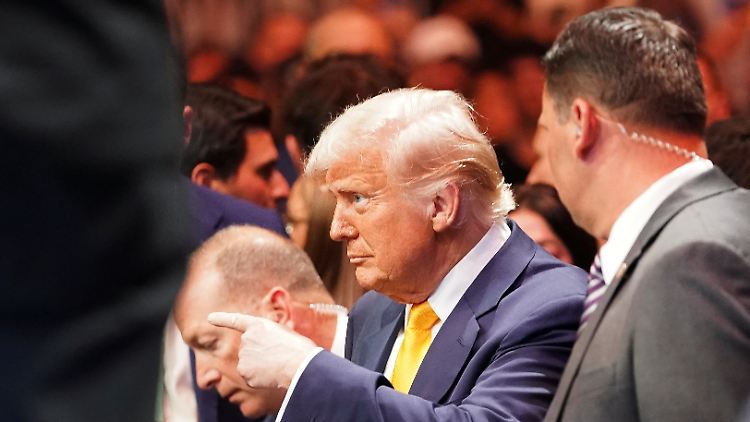 Trump will eines seiner vielen Wahlversprechen wahrmachen.