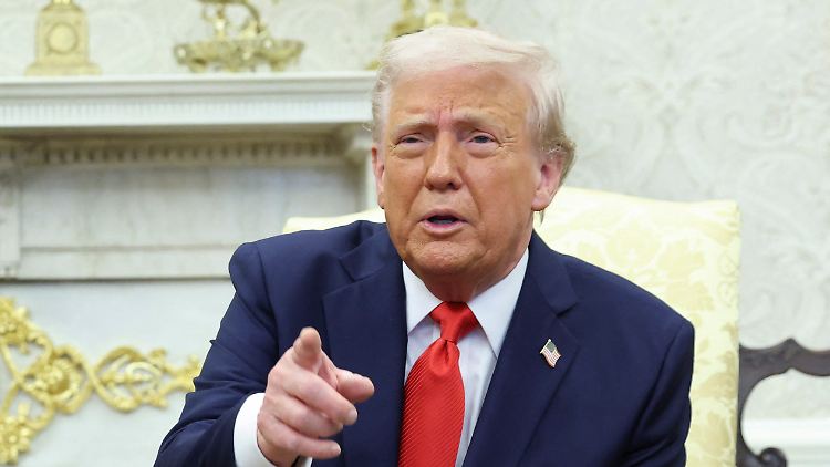 Putin sei schuld, dass der Krieg noch andauere, Selenskyj aber auch, behauptet Trump.
