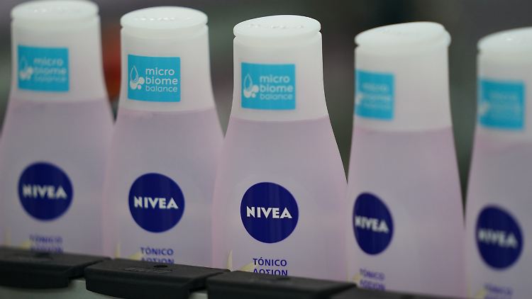 Nivea hat in den USA "etwas Lagerbestand aufgebaut".