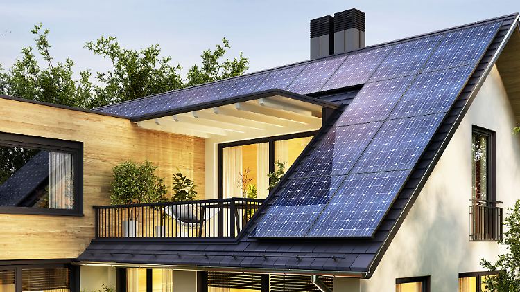 Eine Solaranlage auf dem Dach kann erst der Anfang sein – ein smartes, vernetztes Haus hilft beim effektiven Nutzen des Ökostroms.