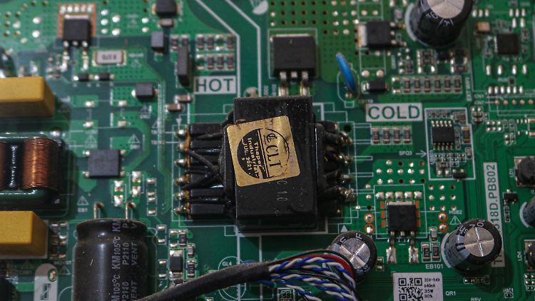 Der Aktienkurs von Nvidia fällt um sechs Prozent. 