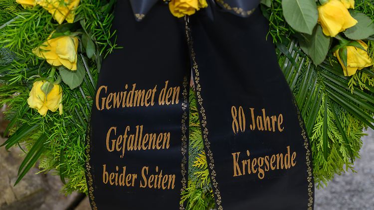 "Der 2. Weltkrieg war der brutalste und blutigste Krieg der Geschichte. Wir erinnern und wir vergessen nicht", erklärt Bundestagspräsidentin Klöckner.
