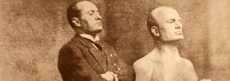 Mussolinis Büsten sind verbreitet, ...