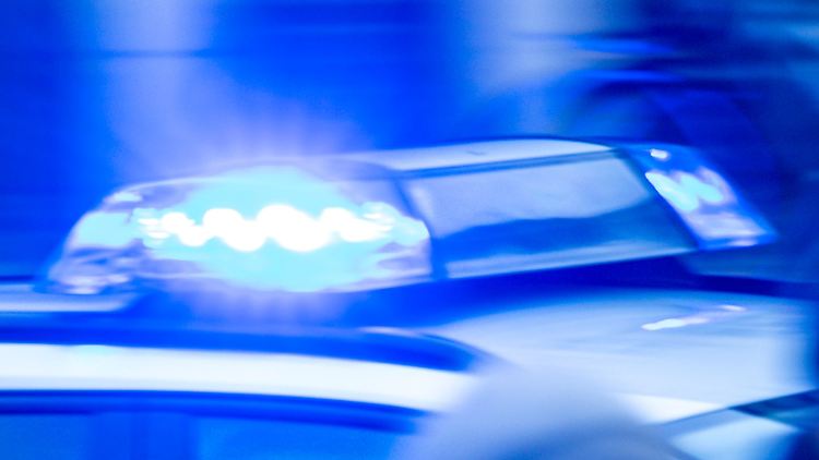 Mehrere Verkehrsteilnehmer wählten den Notruf, doch der Unfall konnte nicht verhindert werden.
