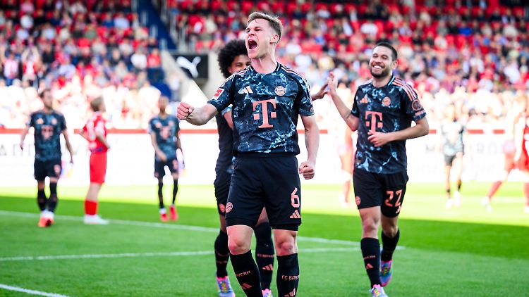 Joshua Kimmich traf in Heidenheim zum 4:0 für den FC Bayern.