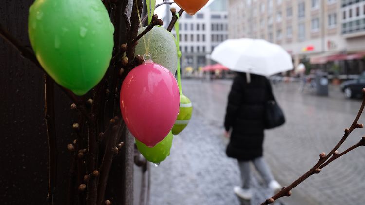 Auch in den Tagen nach Ostern wird es wechselhaft weiter gehen.