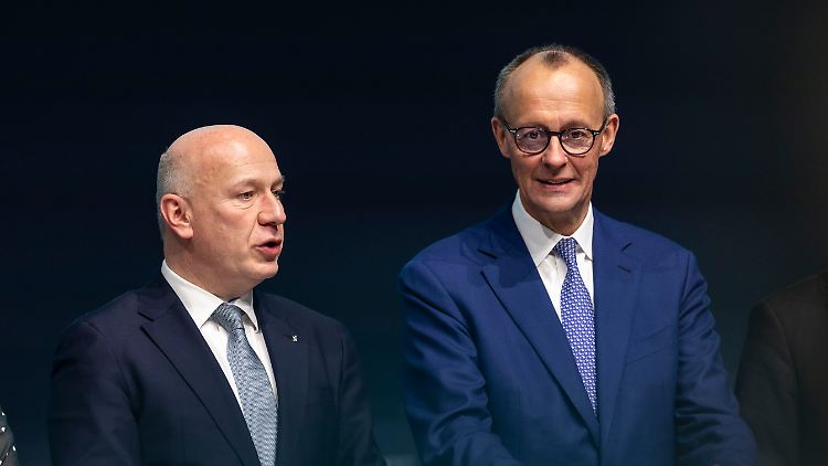 Berlins Regierender Bürgermeister Kai Wegner und Friedrich Merz beim CDU-Parteitag Anfang Februar in Berlin