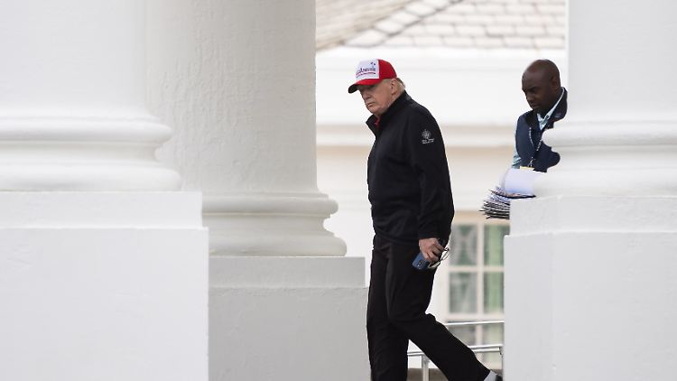 Schnappschuss am Ostersonntag: Zum höchsten christlichen Fest lässt Trump seinem Groll über politische Gegner erneut freien Lauf.