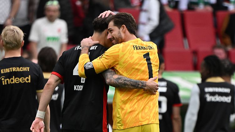Trapp hatte Grund zur Freude. Und dachte doch an seinen Torhüterkollegen. 