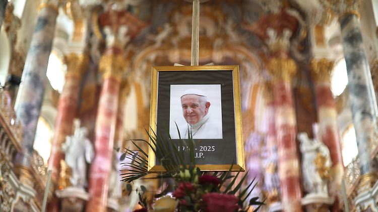 Papst Franziskus starb am Ostermontag im Alter von 88 Jahren. 