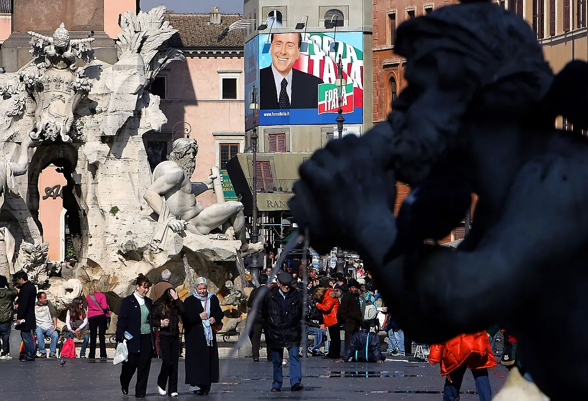 2006-02-17T000000Z-1928496449-GM1DRZCHLTAA-RTRMADP-3-CRIME-ITALY-BERLUSCONI