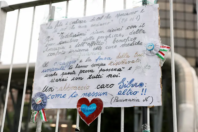 2023-06-09T162735Z-1072917694-RC2SF1A8Q6C5-RTRMADP-3-ITALY-BERLUSCONI