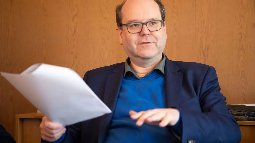 Christian-Meyer-Niedersaechsischer-Umweltminister-spricht-auf-einer-Pressekonferenz