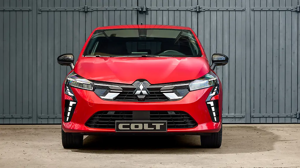 Mitsubishi-Colt-2023-VO