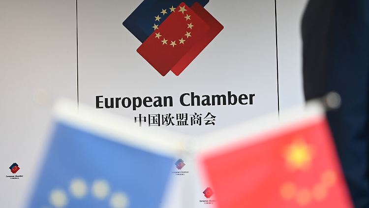 "Eine potenzielle Lösung könnte sein, die Chinesen dazu zu bringen, mehr in Europa zu investieren."