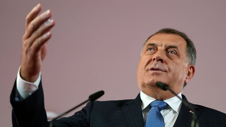 Milorad Dodik werden Angriffe auf die Ordnung Bosnien-Herzegowinas vorgeworfen.