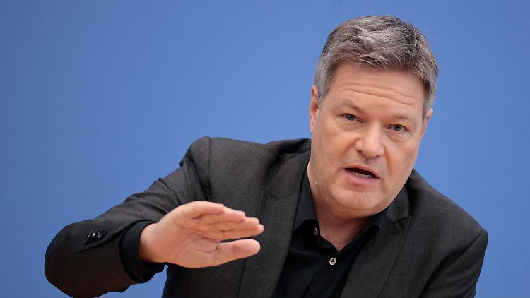 Robert Habeck muss nach unten korrigieren.