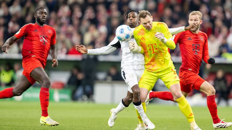 So handelte Manuel Neuer sich seine Sperre ein.