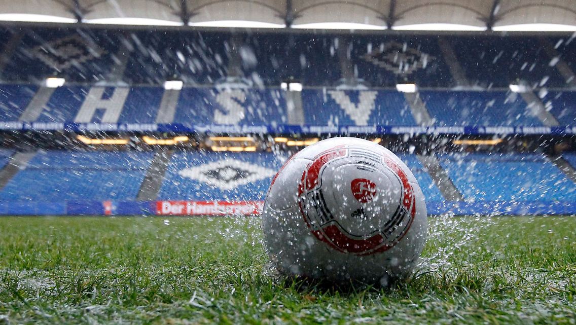 Der neue Rasen des Hamburger SV ist wieder bespielbar.