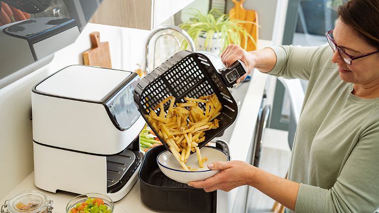Airfryer sind beliebter denn je – doch wie gesund ist die Zubereitung im kompakten Küchengerät wirklich?