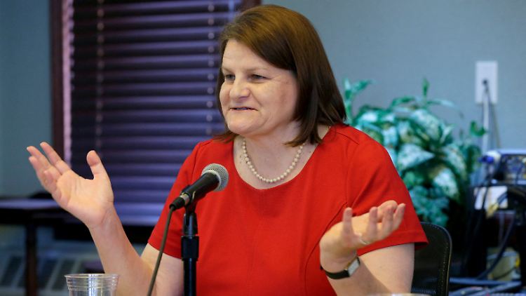 Richterin Hannah Dugan habe "die Gefahr für die Öffentlichkeit erhöht", so der FBI-Chef.