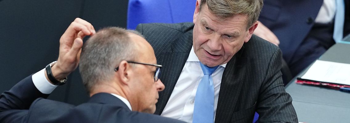Den erfahrenen Außenexperte Wadephul will Merz ins Kabinett holen. (Archivbild)