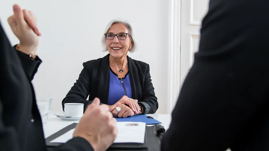 Auch-wenn-Sie-danach-gefragt-werden-Im-Vorstellungsgespraech-muessen-Sie-Ihr-wahres-Alter-in-der-Regel-nicht-verraten