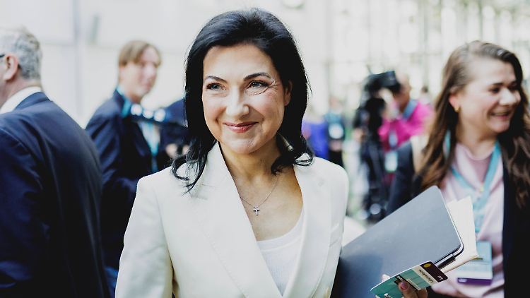 Katherina Reiche löst als Wirtschaftsministerin Robert Habeck ab.