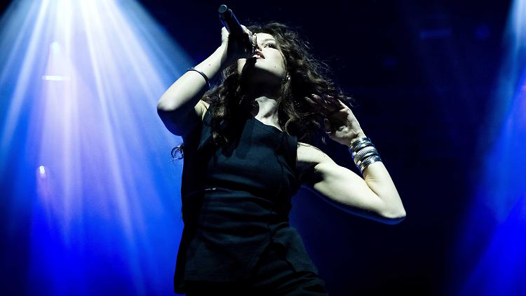 Hat ihre Kehlkopfentzündung auskuriert: Tynna alias Tünde Bornemisza.